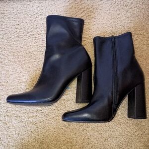 Steve Madden Women's Size 8 Retro Black Ankle Boots